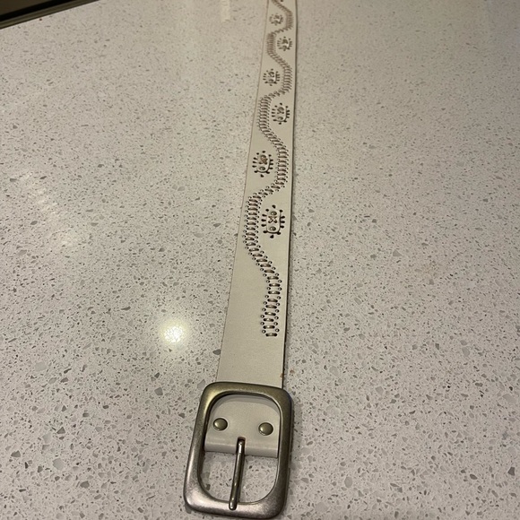 Cream leather belt - Picture 4 of 5